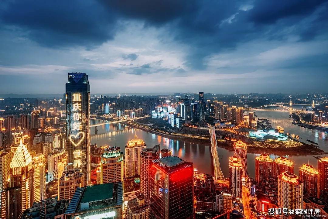 油纸伞下的回忆之旅